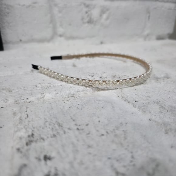 Pearl Headband - Picture 4 of 4